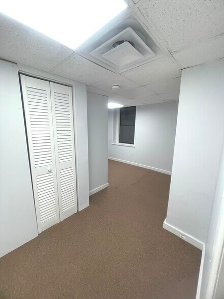 Building Photo - 621 Commonwealth Ave