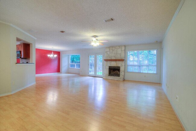 Building Photo - 5304 Wolf Run