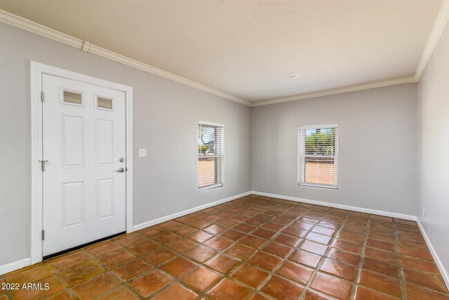 Building Photo - 655 N Merrill Rd