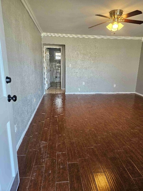 Building Photo - 5 Willow Dr