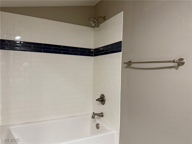 Building Photo - 8797 Pinley Spring St