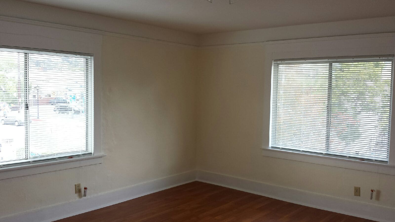 Building Photo - 128 S Ave 57