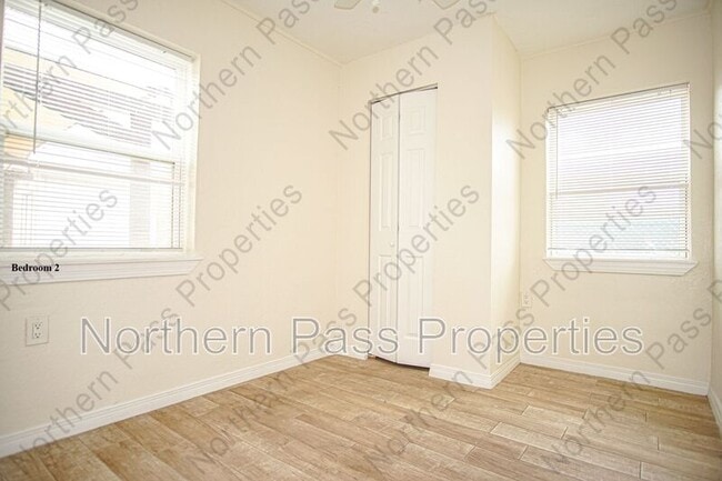 Building Photo - 601 Lafayette Dr