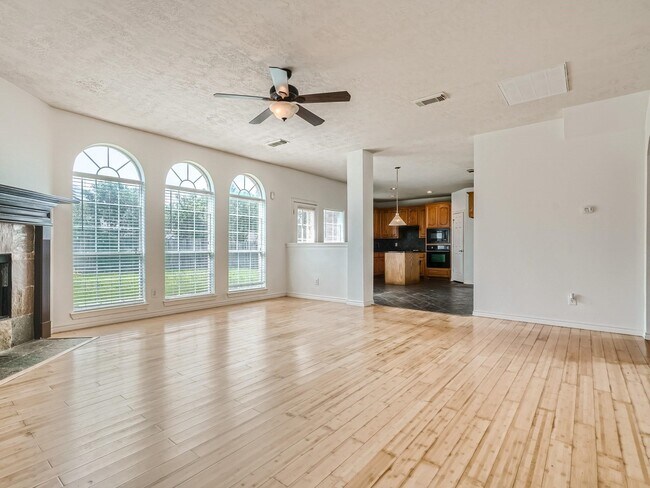 Building Photo - 503 Taskwood Dr