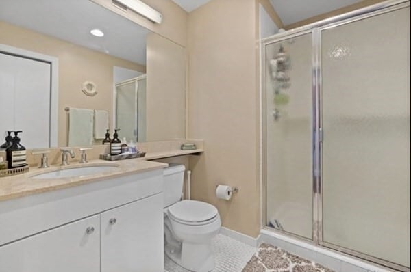 Building Photo - 20 2nd St