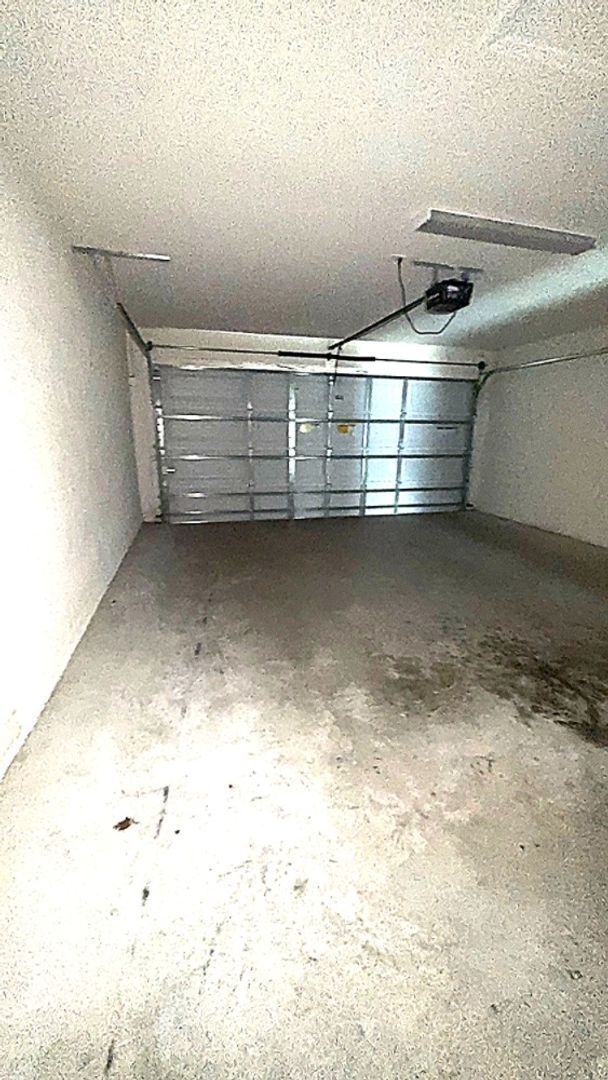 Building Photo - 188 Foxtail Loop