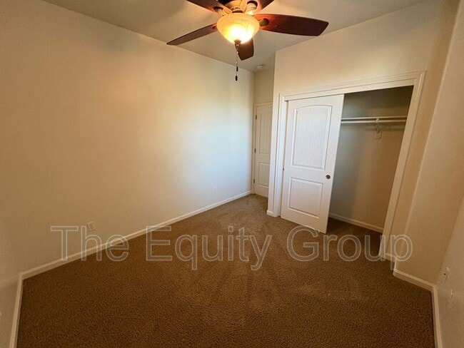 Building Photo - 1422 N PELAGO Ct
