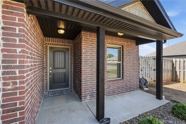Building Photo - 3807 S W Capstone Ave