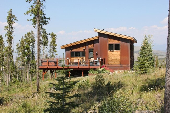 Building Photo - 1618 Homestead Dr