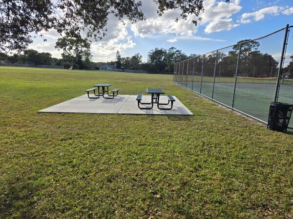 Building Photo - 1305 Andes Dr