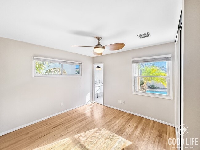 Building Photo - Great 3B/2BA House in Allied Gardens with a Pool!