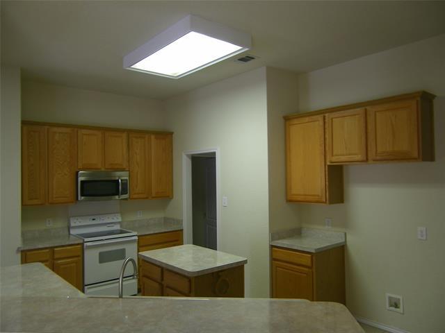 Building Photo - 461 San Remo Dr