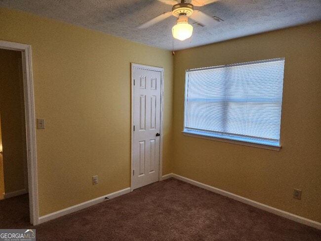 Building Photo - 8306 Mountain Pass