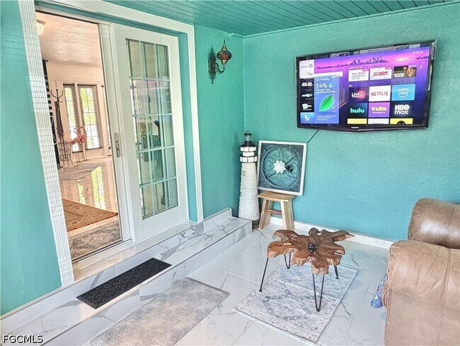 Building Photo - 2702 McGregor Blvd