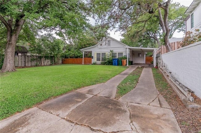 Building Photo - 2404 Schulle Ave