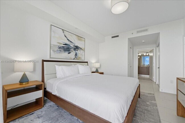 Building Photo - 5350 NW 84th Ave