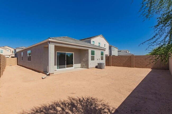 Building Photo - Brand New - Never Lived In 3 Bedroom / 2 B...
