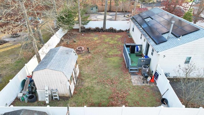 Building Photo - 450 Redwood Ave