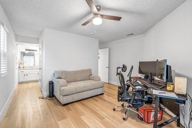 Building Photo - 3656 W Harvard Ave