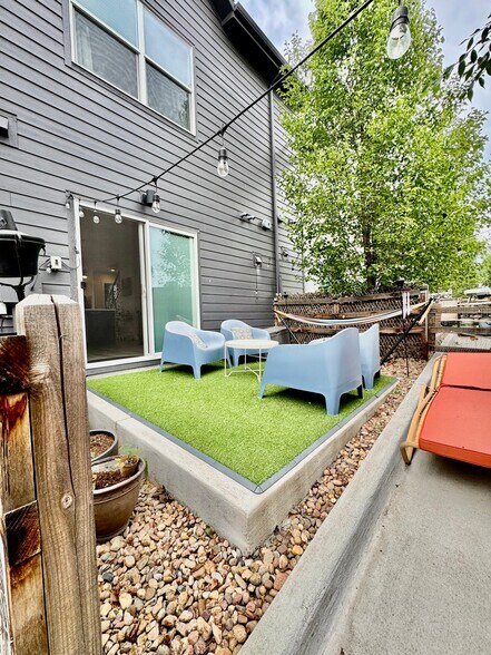Building Photo - 3467 W 63rd Pl