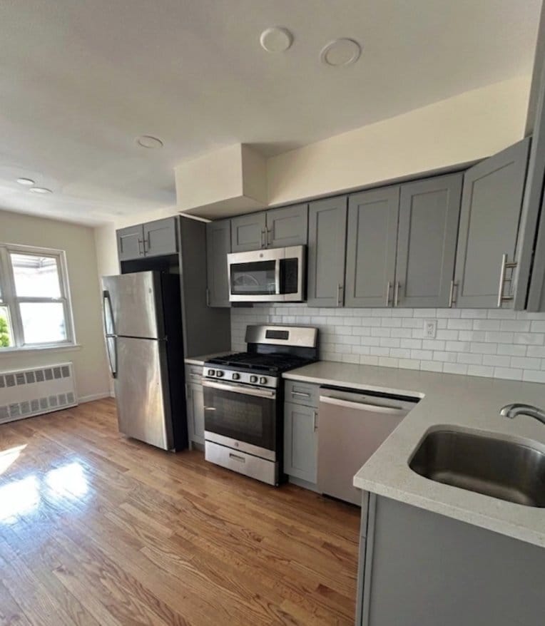 Building Photo - 964 East 100th Street