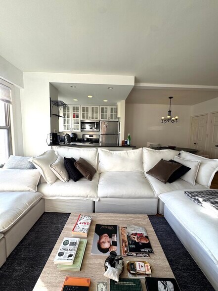 Building Photo - 2500 Q St NW