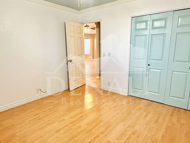 Building Photo - 3943 W Whispering Wind Dr