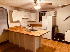 Building Photo - 111 Summer St