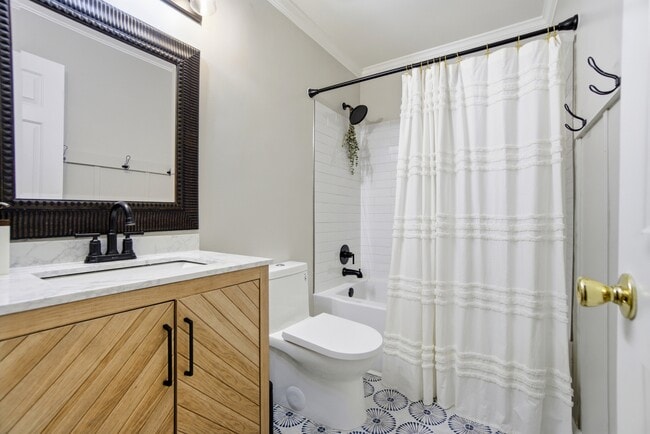 Building Photo - 1097 Honeycutt Way