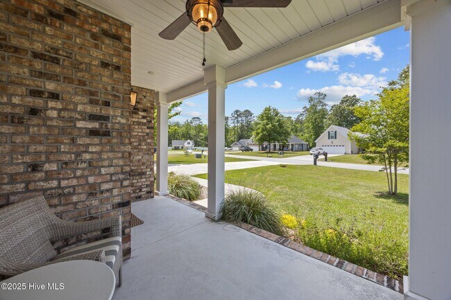 Building Photo - 3506 Sir James Ln