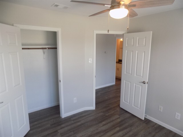 Building Photo - 21711 Falcongate Ct