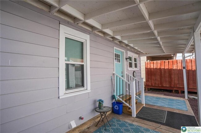 Building Photo - 637 Lehigh Ave