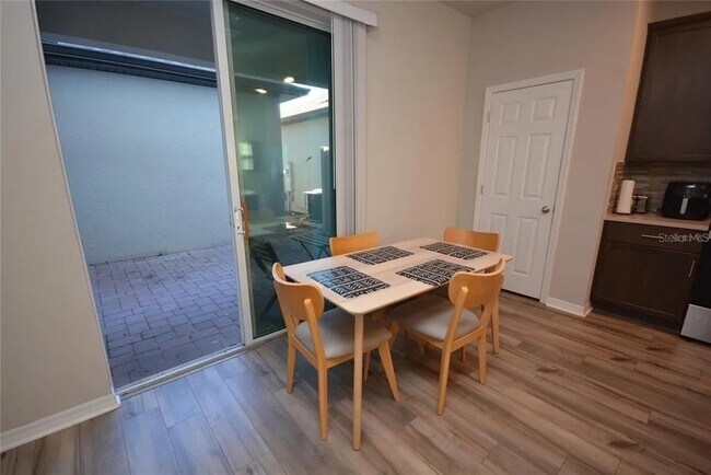 Building Photo - 968 Legacy Winds Way