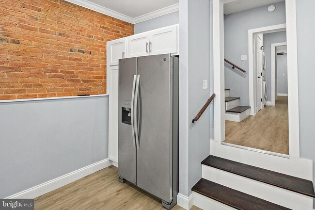 Building Photo - 2112 Eastern Ave