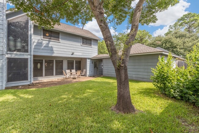 Building Photo - 15107 Easton Park Dr