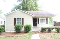 Building Photo - Belview Beauty!  Cute ! Cute! Cute! New on...