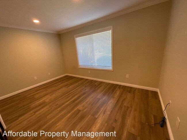 Building Photo - 4 br, 3 bath House - 2820 Donizetti Court