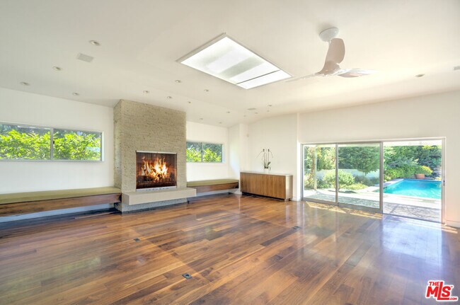 Building Photo - 6000 Philip Ave