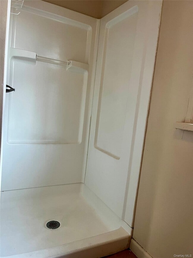 Building Photo - 70 Linden Ave