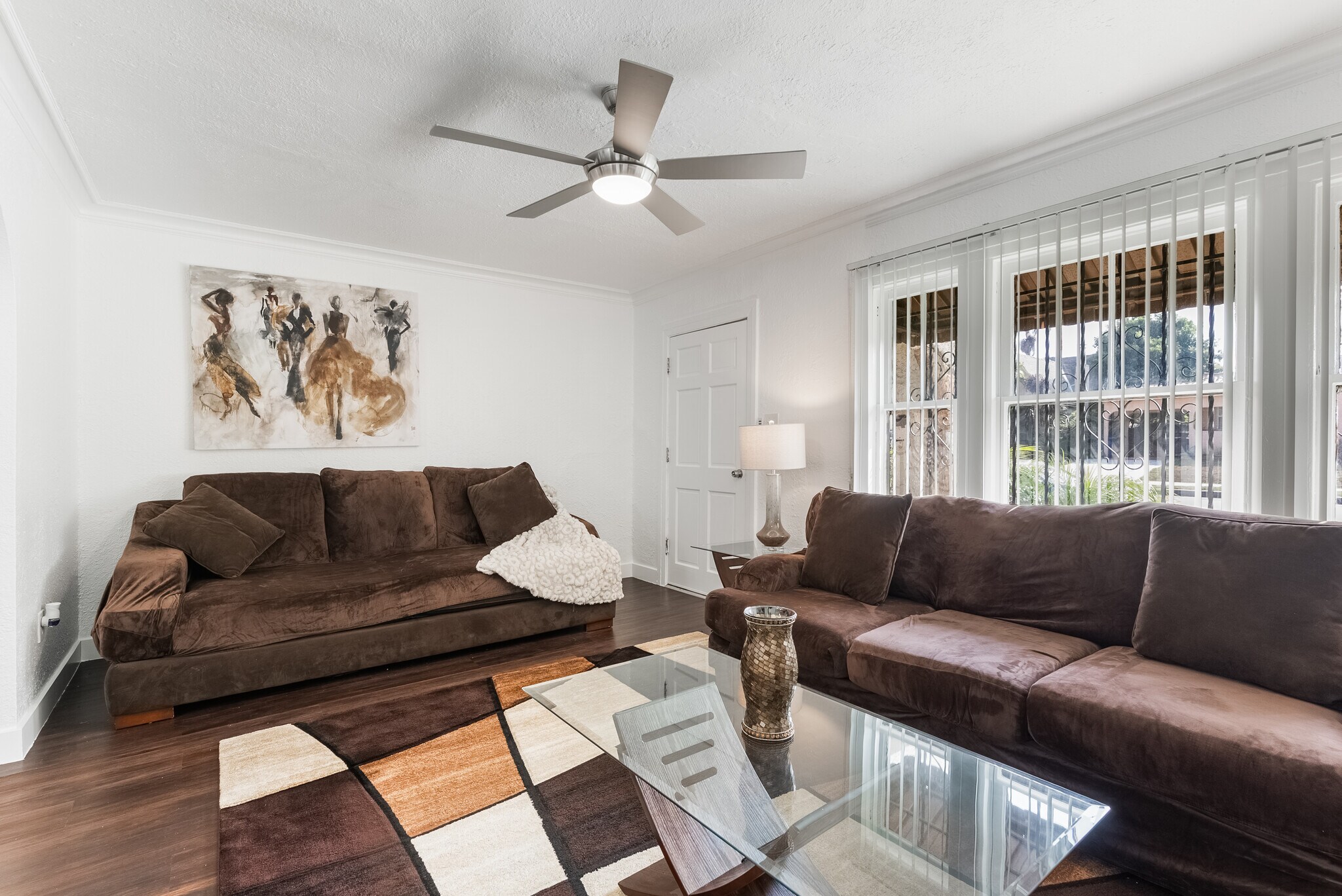 Building Photo - 2509 W 73rd St