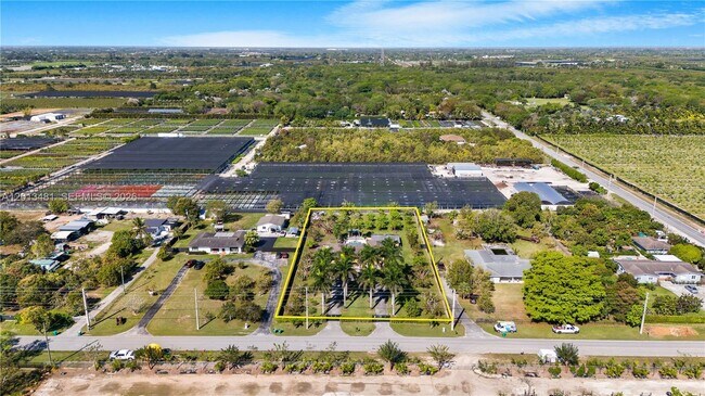 Building Photo - 26500 SW 167th Ave