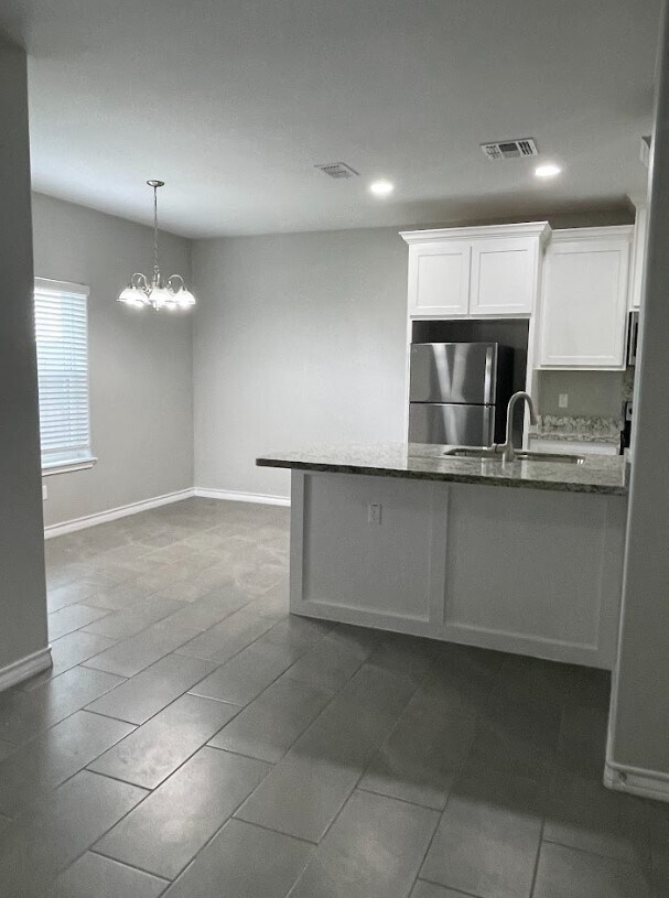 Building Photo - 109 Mimosa St