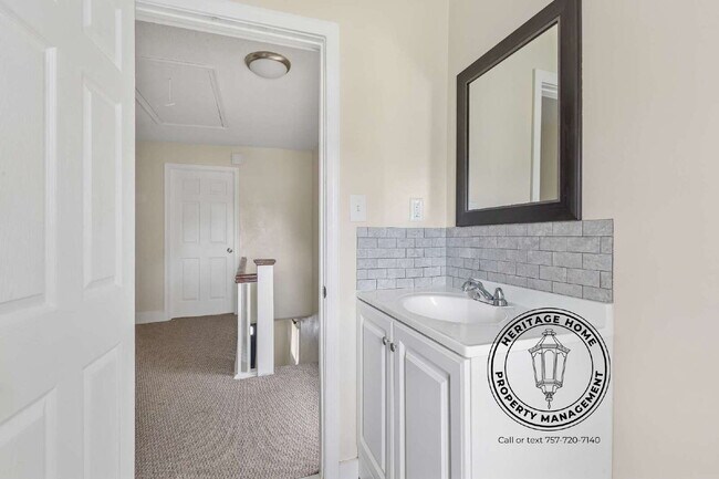 Building Photo - "Charming 3-Bedroom Home with Spacious Interiors in Norfolk's Heart!"