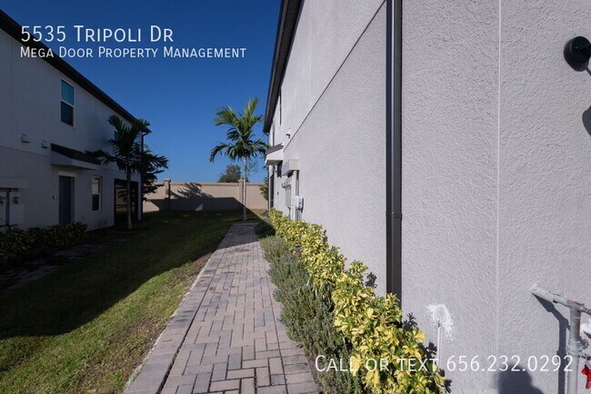 Building Photo - 5535 Tripoli Dr