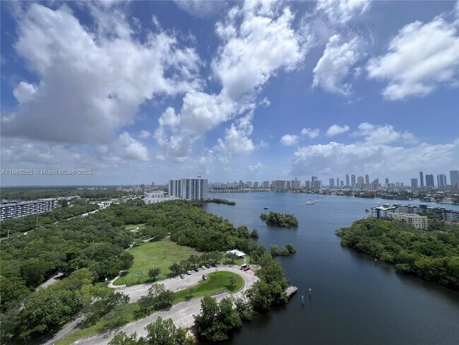 Building Photo - 16385 Biscayne Blvd