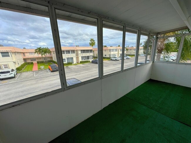 Building Photo - 379 Saxony Ln