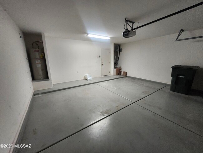 Building Photo - 4123 E Coolbrooke Dr