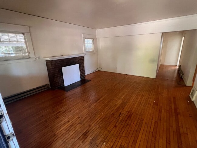 Building Photo - 1287 Washington St