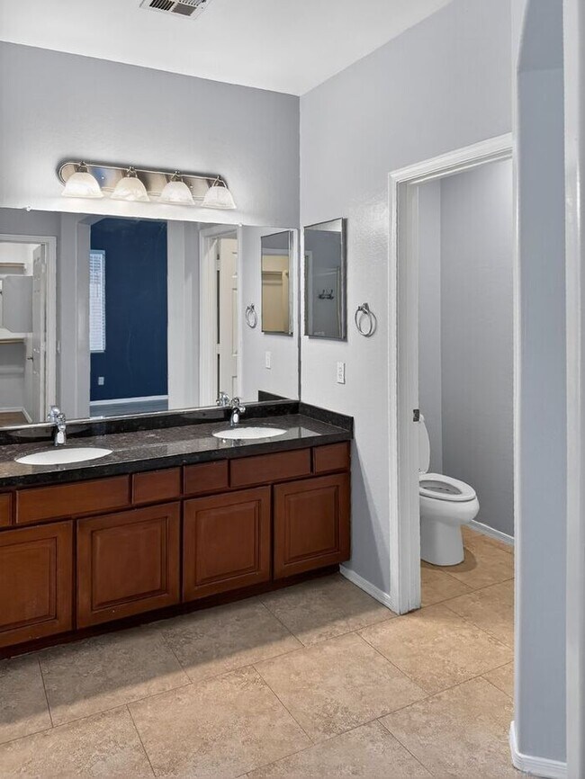 Building Photo - Single level, 4 bed 2 bath in Gilbert