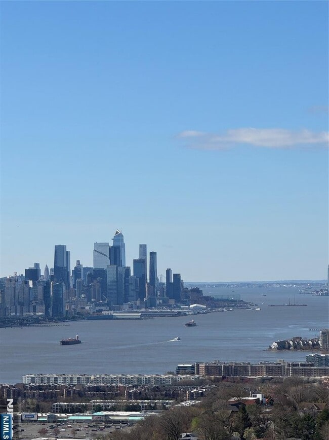 Building Photo - 200 Winston Dr